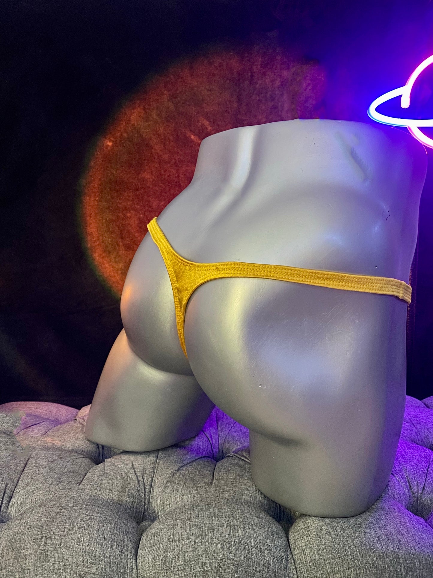 Bulge Thong